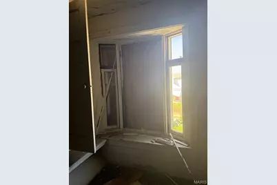 4726 Kensington Place, Saint Louis, MO 63108 - Photo 8