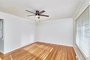 429 Fairview Ct, Ballwin, MO 63021 - Photo 6
