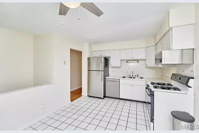 429 Fairview Court, Ballwin, MO 63021 - Photo 8