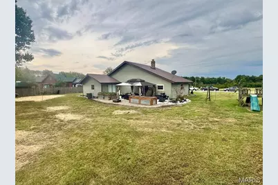 49374 Laura Drive, Hannibal, MO 63401 - Photo 2