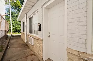 8009 Gravois Rd, Saint Louis, MO 63123 - Photo 4