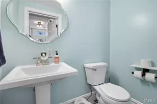 542 S Fillmore Ave, Kirkwood, MO 63122 - Photo 16