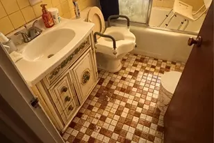 1119 Astoria Dr, Saint Louis, MO 63137 - Photo 32