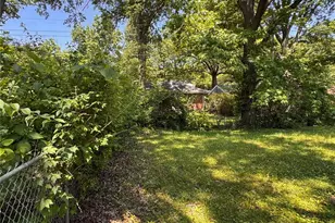 1119 Astoria Dr, Saint Louis, MO 63137 - Photo 4