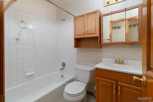 2130 Jenkee Dr, Florissant, MO 63031 - Photo 16