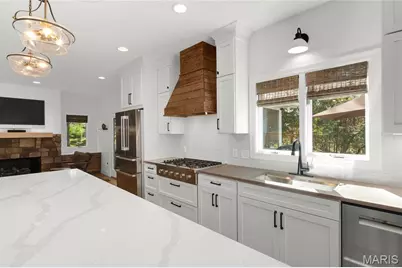 1512 Saint James Place Court, Wildwood, MO 63038 - Photo 16