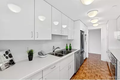 200 S Brentwood Boulevard #14D, Clayton, MO 63105 - Photo 16