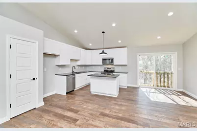 28720 Woodland Heights Drive, Warrenton, MO 63383 - Photo 12