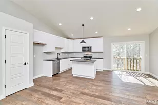 28720 Woodland Heights Dr, Warrenton, MO 63383 - Photo 12