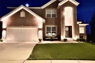 7474 Shadow Point Dr, Saint Louis, MO 63129 - Photo 1