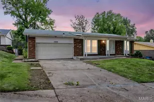 11636 Macrinus Dr, Florissant, MO 63033 - Photo 2