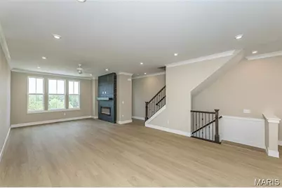 8927 Gateway Heights E #94-806, Richmond Heights, MO 63144 - Photo 6