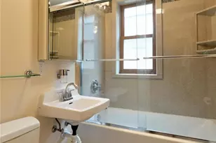 7574 York Dr, Clayton, MO 63105 - Photo 36