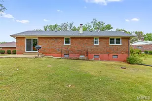 5046 Lomar Ln, Saint Louis, MO 63129 - Photo 4