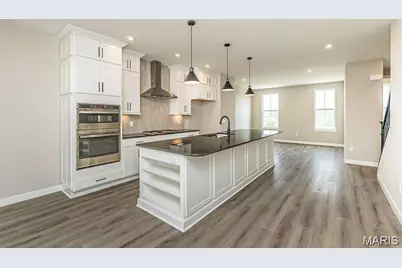 8923 Gateway Heights #94-805, Richmond Heights, MO 63144 - Photo 4