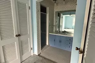 1060 Port Diane Dr, Saint Louis, MO 63146 - Photo 12