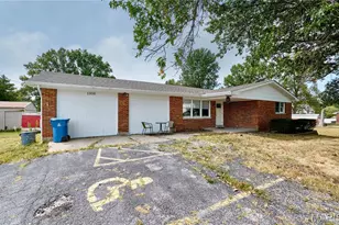 1306 Feise Rd, O'Fallon, MO 63368 - Photo 2