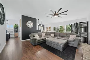 1367 Grey Wolf Dr, Imperial, MO 63052 - Photo 2