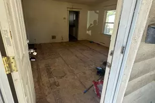 141 S Barat Ave, Saint Louis, MO 63135 - Photo 4