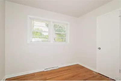 1224 Weleba Avenue, Saint Louis, MO 63121 - Photo 12