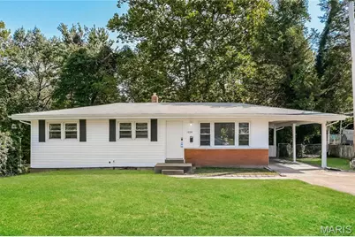 1224 Weleba Avenue, Saint Louis, MO 63121 - Photo 1