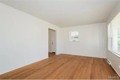 1224 Weleba Avenue, Saint Louis, MO 63121 - Photo 2