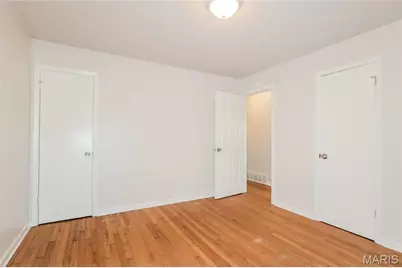 1224 Weleba Avenue, Saint Louis, MO 63121 - Photo 8