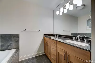 232 N Kingshighway Boulevard #1102, Saint Louis, MO 63108 - Photo 20