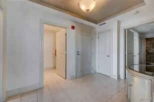 232 N Kingshighway Blvd, Saint Louis, MO 63108 - Photo 2