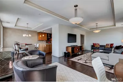 232 N Kingshighway Boulevard #1102, Saint Louis, MO 63108 - Photo 8