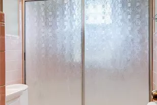 279 Elmdale Ct, Florissant, MO 63031 - Photo 12