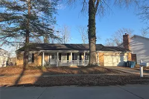 1768 Orchard Hill Dr, Chesterfield, MO 63017 - Photo 1