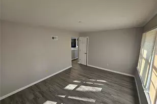 10342 Duke Dr, Saint Louis, MO 63136 - Photo 2