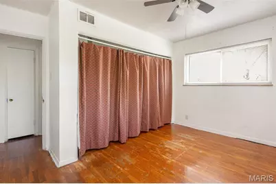 2035 Sun Valley Drive, Saint Louis, MO 63136 - Photo 8