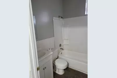 4306 Strodtman Place, Saint Louis, MO 63107 - Photo 4