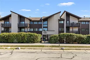 1465 Heritage Landing, Saint Charles, MO 63303 - Photo 2