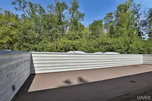 14327 Bramblewood Ct, Chesterfield, MO 63017 - Photo 32