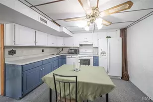 9911 Dennison Ave, Overland, MO 63114 - Photo 24