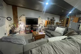 3 Iron Hill Ct, Saint Clair, MO 63077 - Photo 6