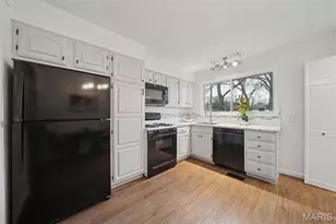 145 Ruth Dr, Florissant, MO 63031 - Photo 8