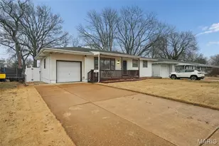 145 Ruth Dr, Florissant, MO 63031 - Photo 2