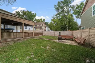558 S Geyer Rd, Kirkwood, MO 63122 - Photo 22