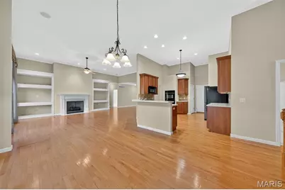 121 Kendl Court, Florissant, MO 63031 - Photo 18