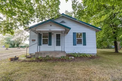 957 Wood Street, Lebanon, MO 65536 - Photo 1