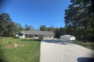 24901 Englewood Ln, Lebanon, MO 65536 - Photo 52