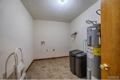 24901 Englewood Lane, Lebanon, MO 65536 - Photo 38