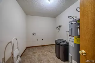 24901 Englewood Ln, Lebanon, MO 65536 - Photo 38