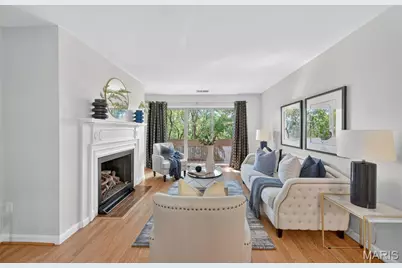 950 E Rue De La Banque #202, Creve Coeur, MO 63141 - Photo 4