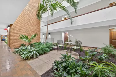 950 E Rue De La Banque #202, Creve Coeur, MO 63141 - Photo 34