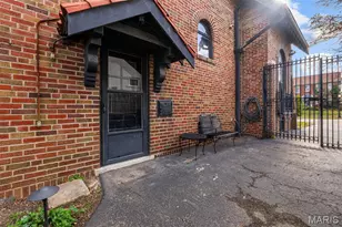 49 Aberdeen Pl, Clayton, MO 63105 - Photo 38